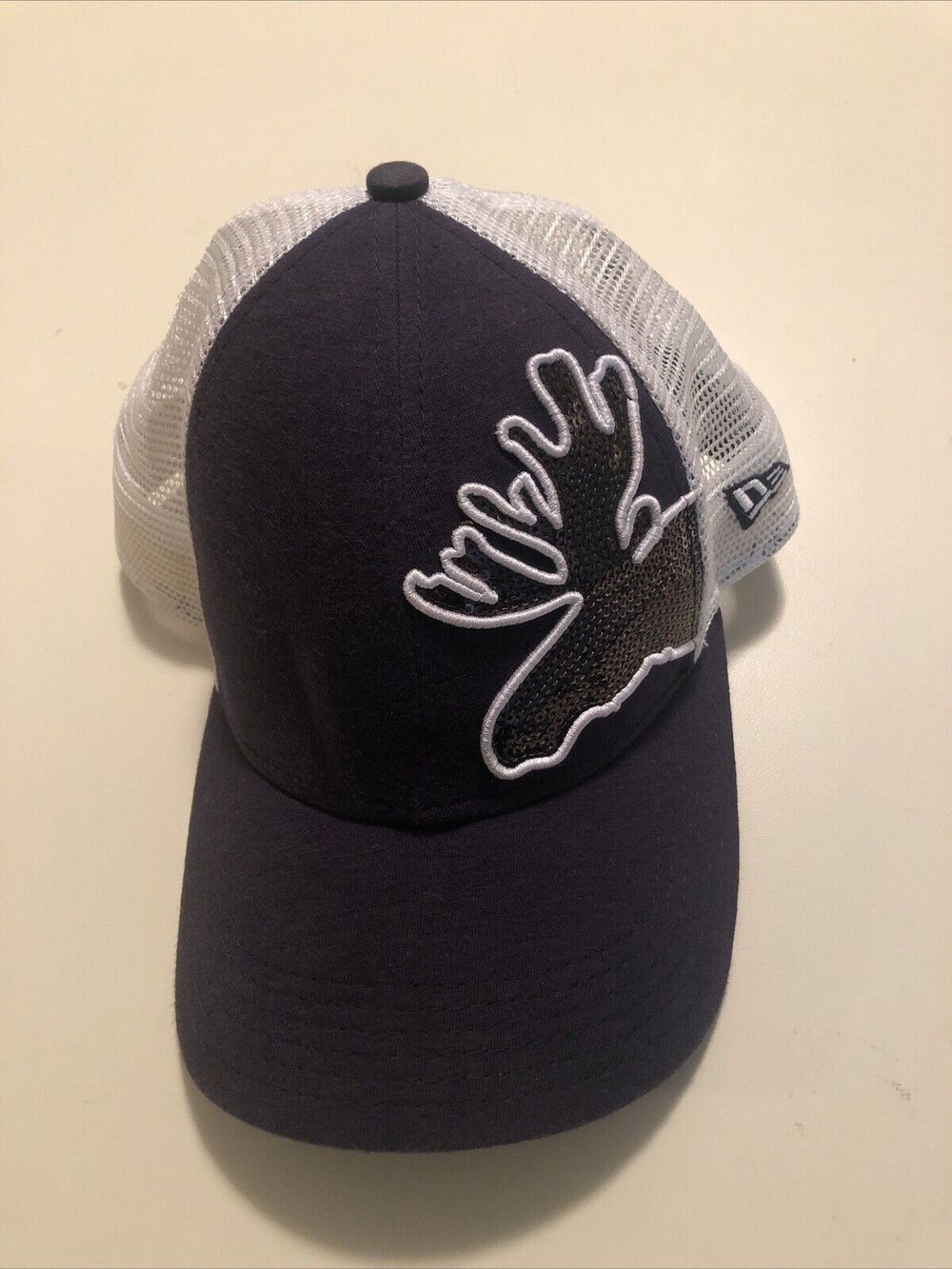 Yellowstone Women's New Era 9Forty Black White Mesh Hat Cap‎ Adjustable